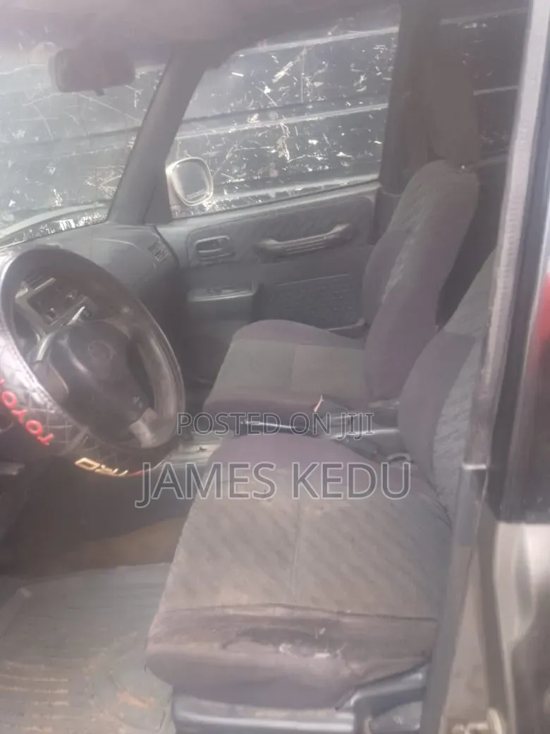 Toyota RAV4 2001 Gray