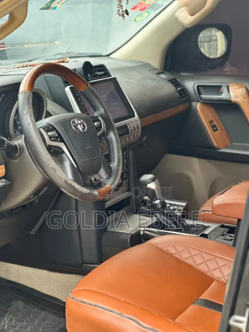 Toyota Land Cruiser 2020 Black