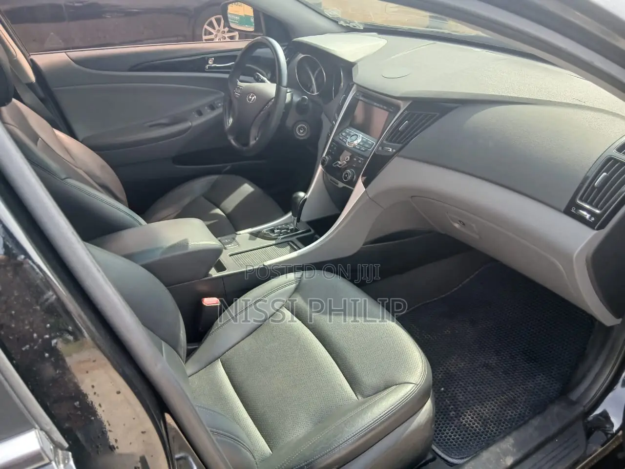 Hyundai Sonata 2010 Black