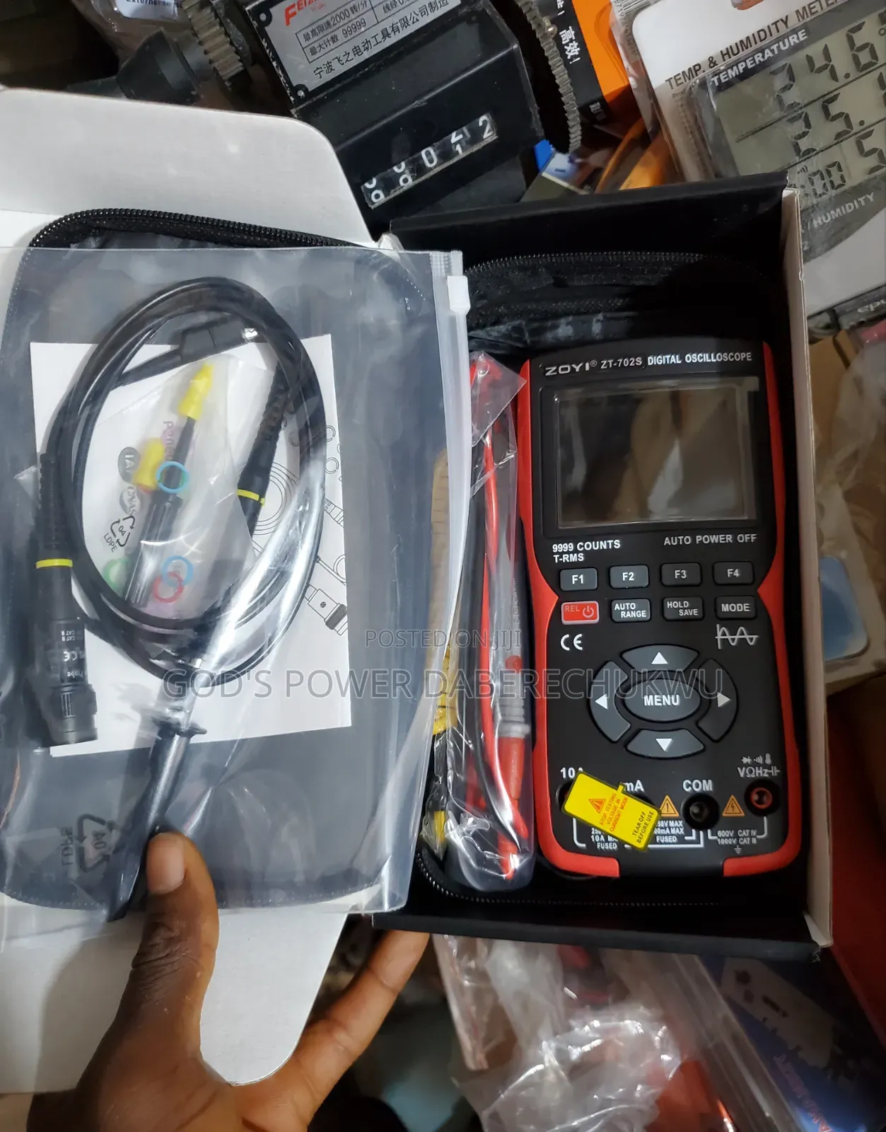 Zoyi Zt-702s Handheld Digital Oscilloscope Multimeter, a 3-in-1 Device