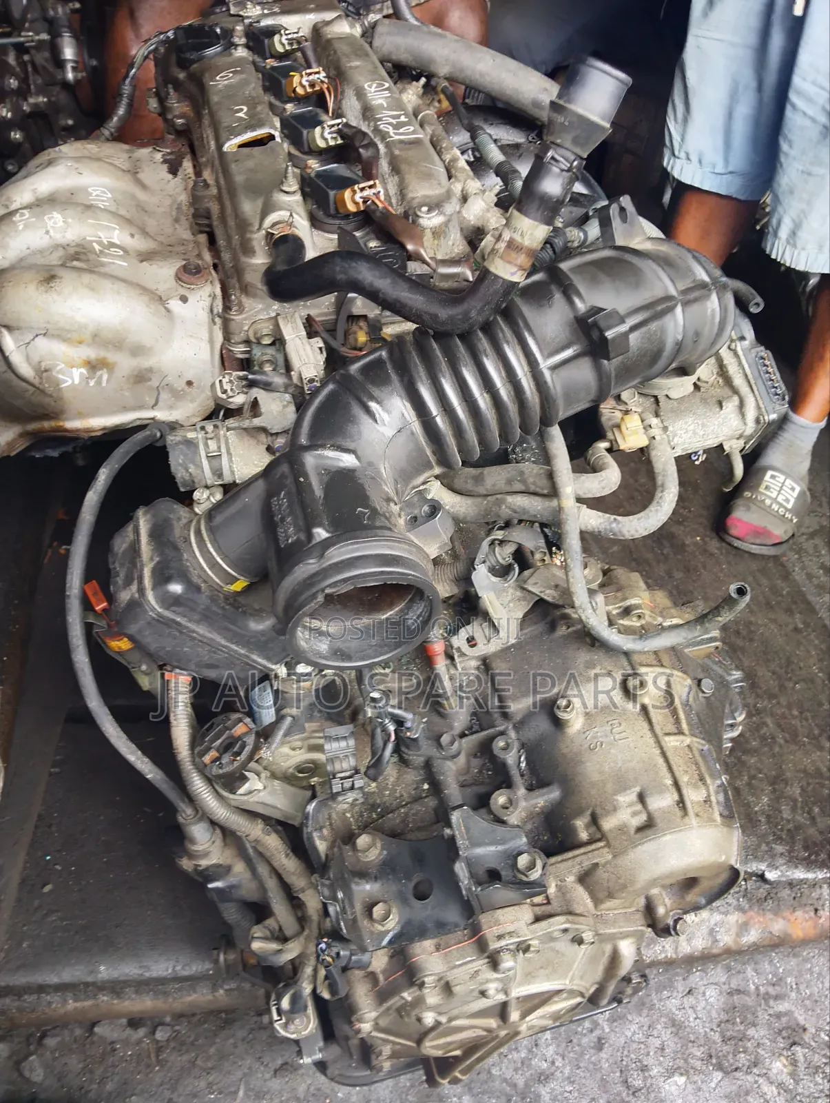 Toyota Rav4 2008-2009 Tokubo Engine and Gearbox 13 Pin
