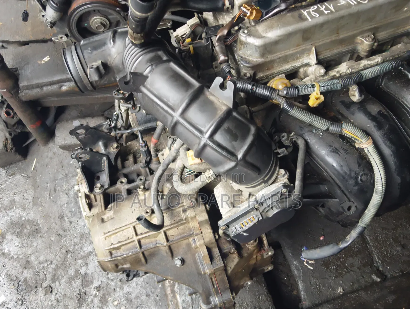 Toyota Rav4 2008-2009 Tokubo Engine and Gearbox 13 Pin