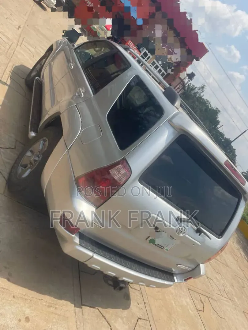 Toyota 4-Runner 2008 Silver