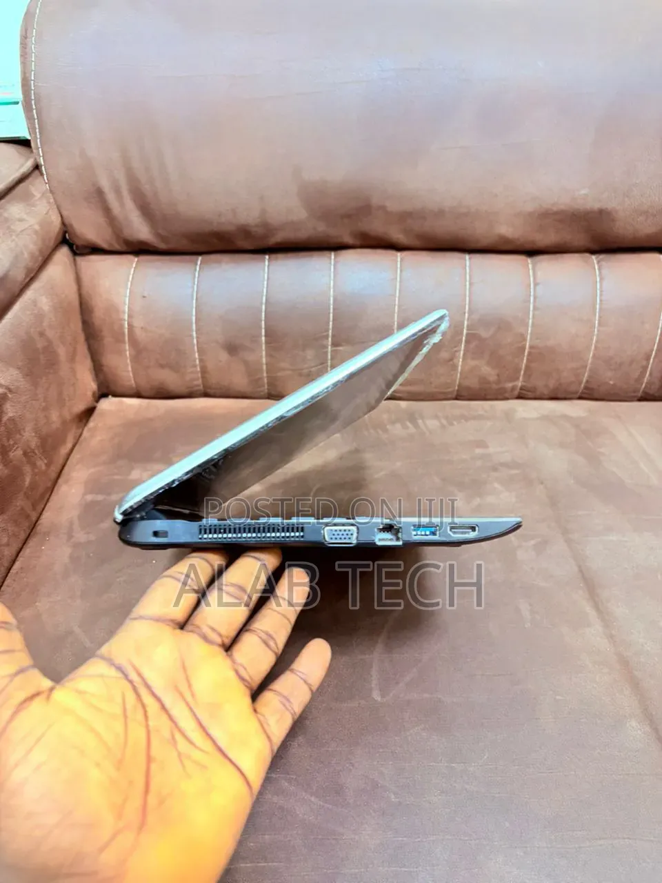 Laptop Toshiba Satellite C850 4GB Intel HDD 250GB