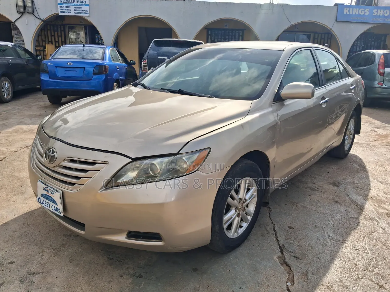 Toyota Camry LE 4dr Sedan (2.4L 4cyl 5A) 2008 Gold