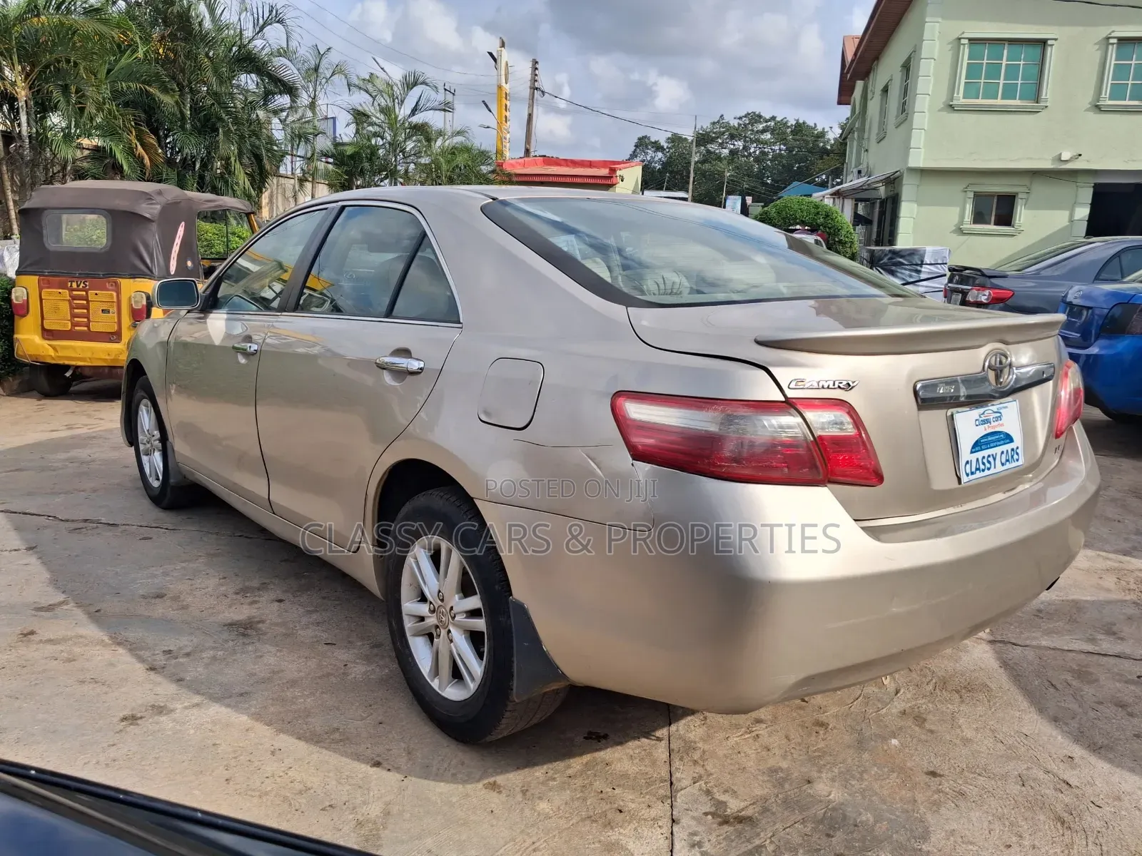 Toyota Camry LE 4dr Sedan (2.4L 4cyl 5A) 2008 Gold