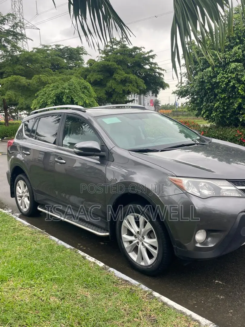Toyota Camry 2014 Gray