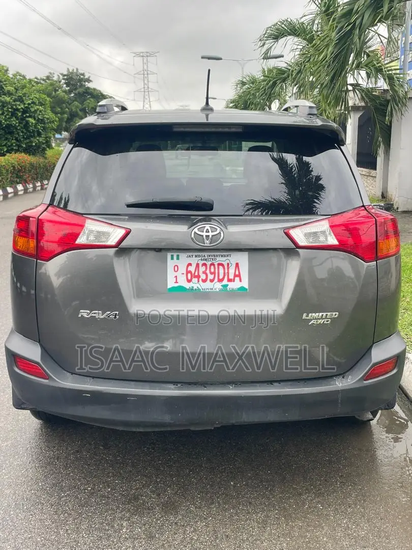 Toyota Camry 2014 Gray
