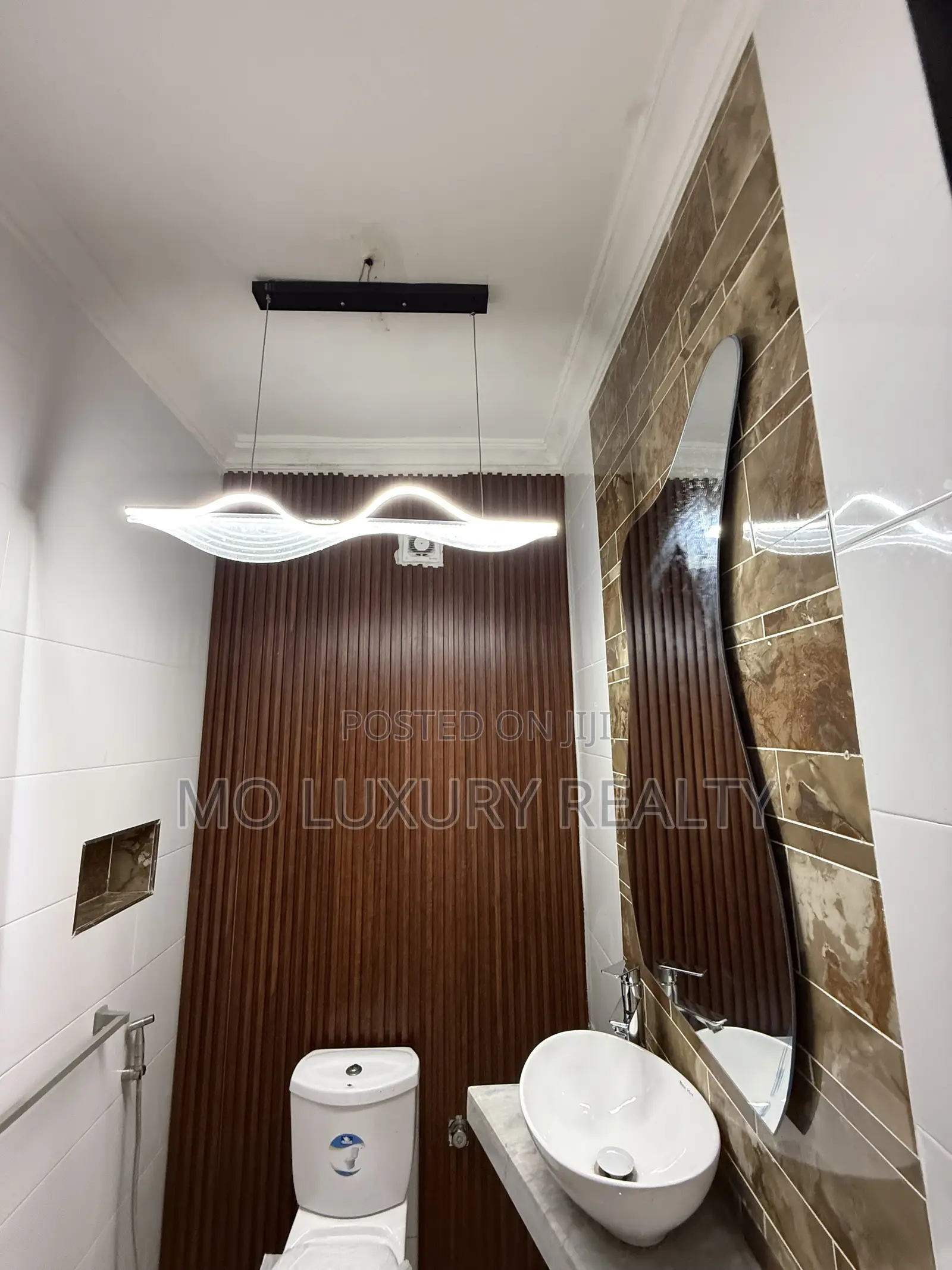 Furnished 2bdrm Apartment in Banana Island for sale