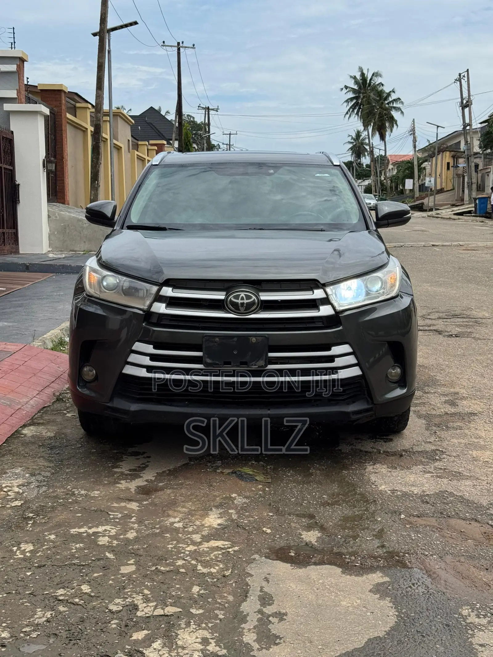 Toyota Highlander XLE 4dr SUV (3.5L 6cyl 6A) 2015 Gray