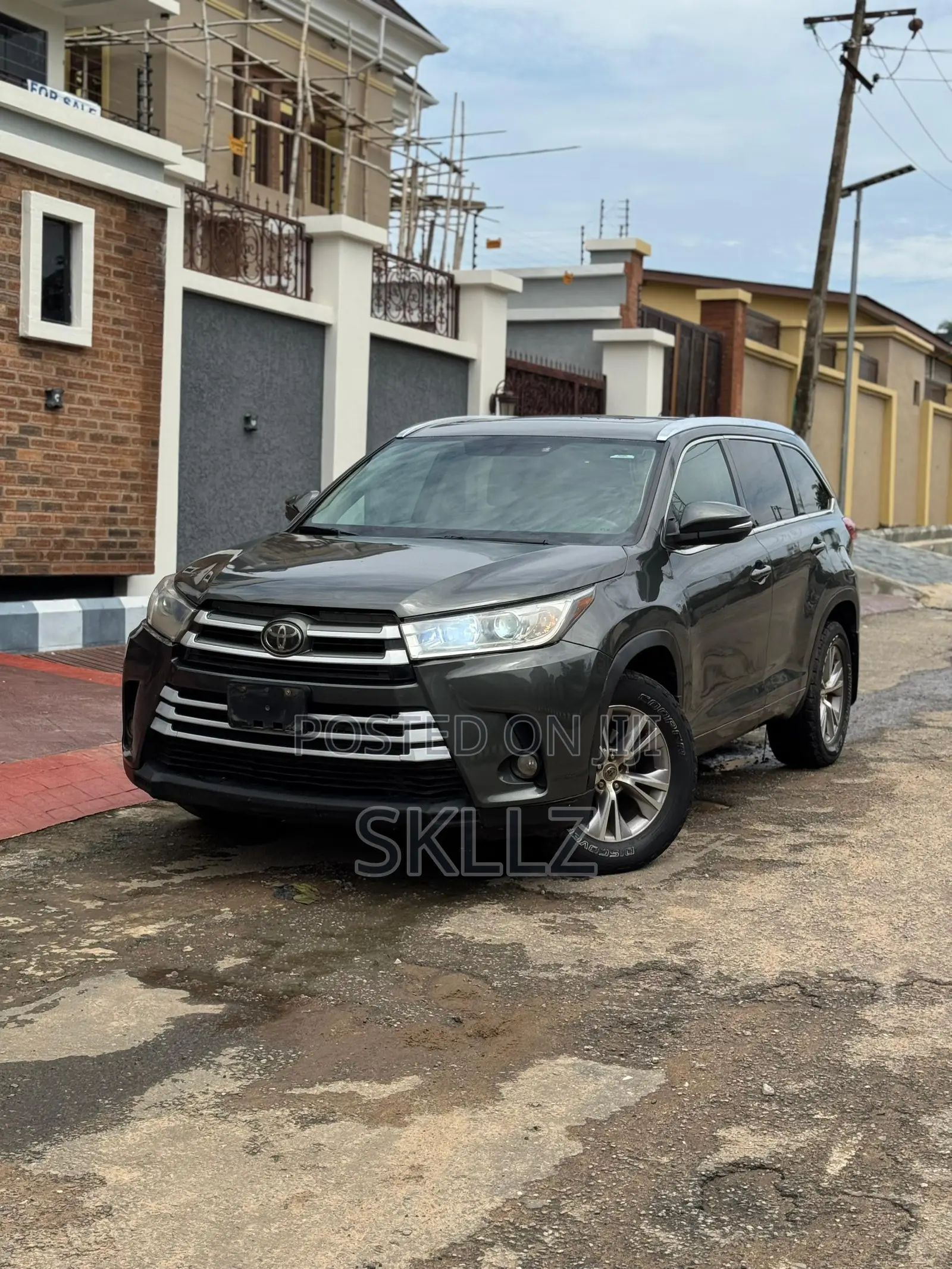 Toyota Highlander XLE 4dr SUV (3.5L 6cyl 6A) 2015 Gray
