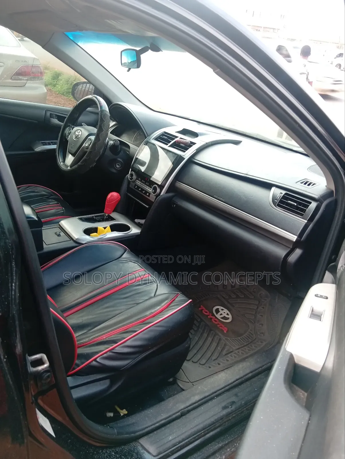 Toyota Camry SE 4dr Sedan (2.5L 4cyl 6A) 2013 Black