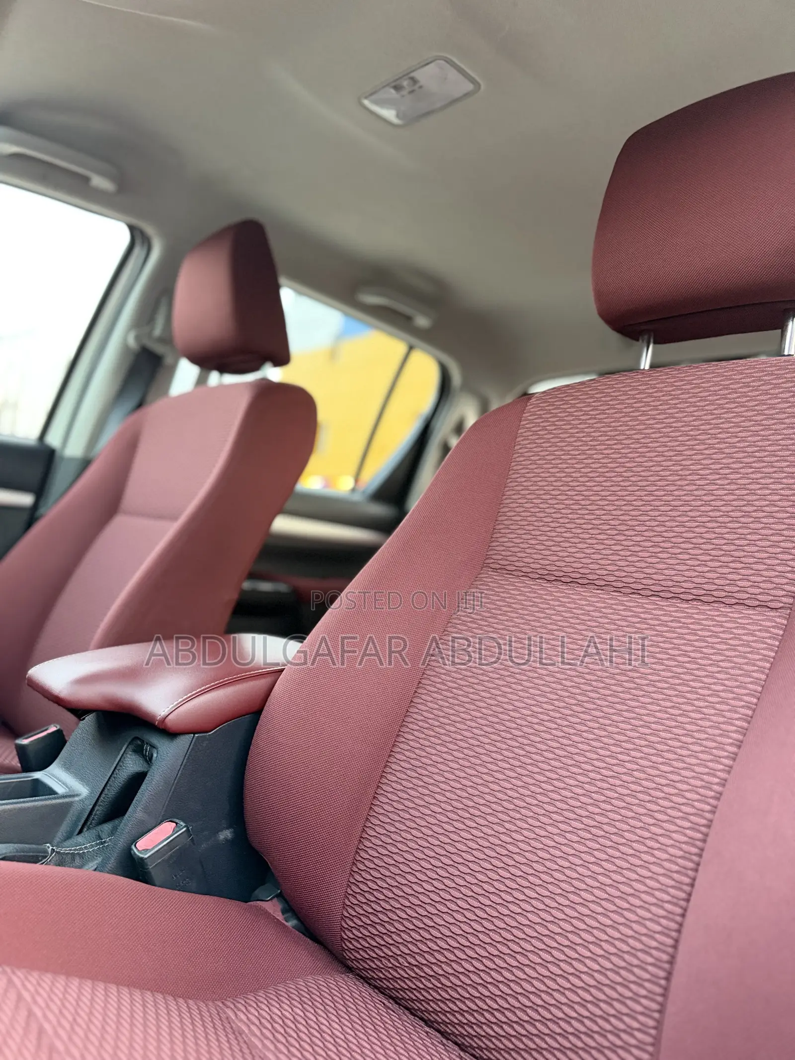 Toyota Hilux 2024 White