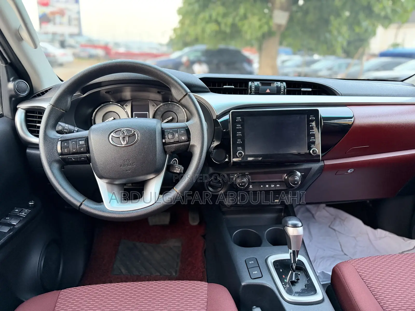 Toyota Hilux 2024 White