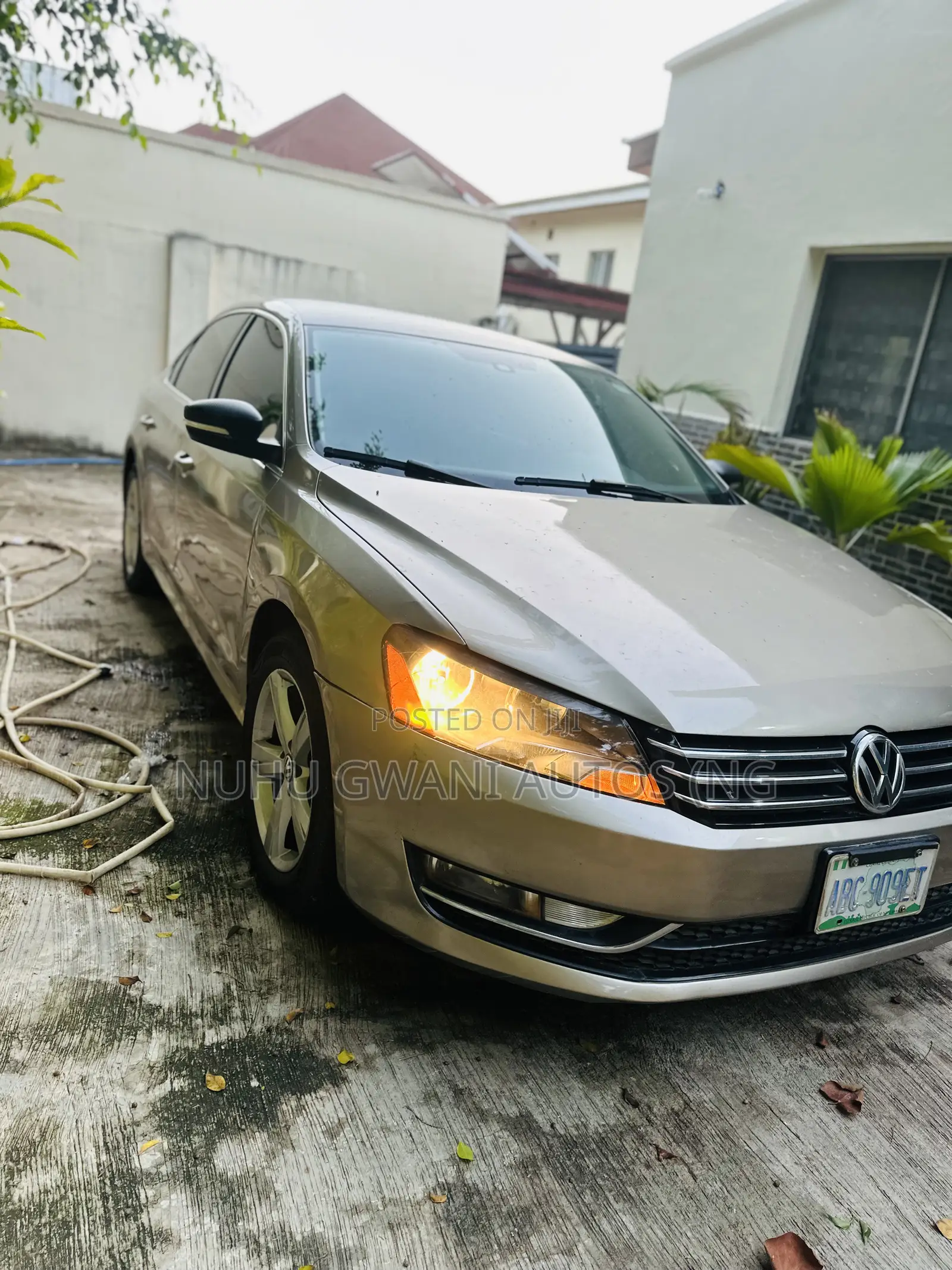 Volkswagen Passat 2015 Gold