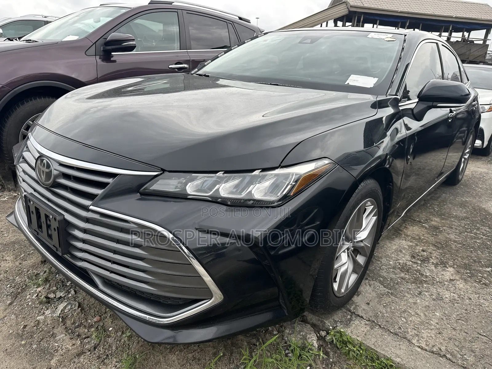 Toyota Avalon XLE 2020 Black