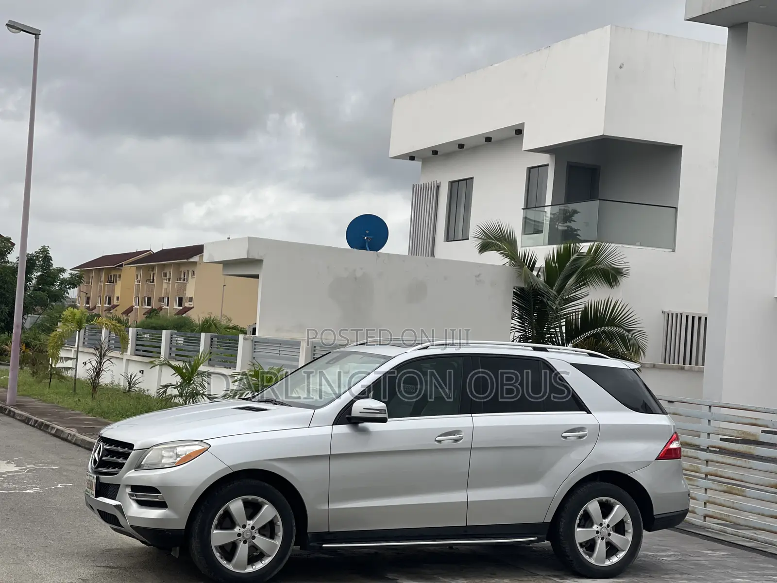 Mercedes-Benz M Class ML350 4MATIC 4dr SUV AWD (3.5L 6cyl 7A) 2014 Silver