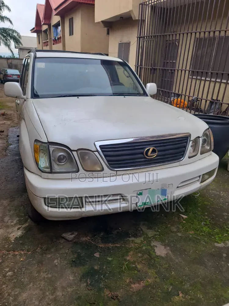 Lexus LX 470 AWD 2005 White