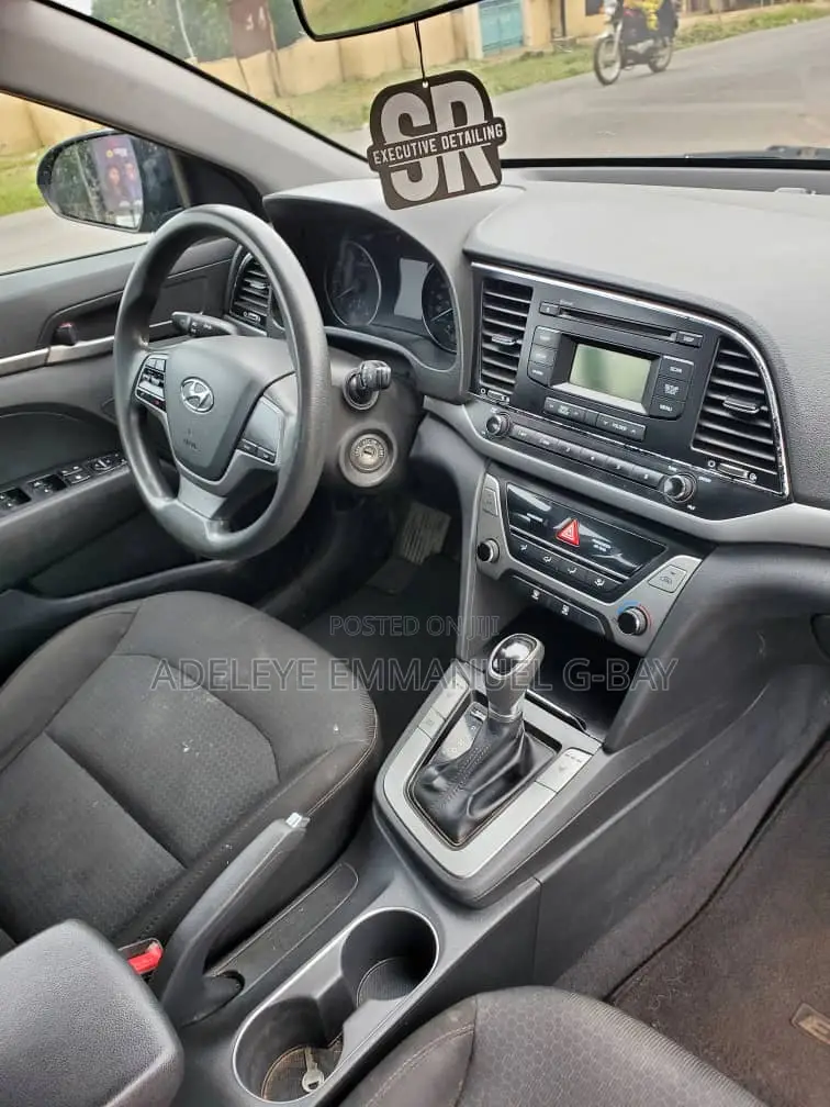 Hyundai Elantra 2018 Black