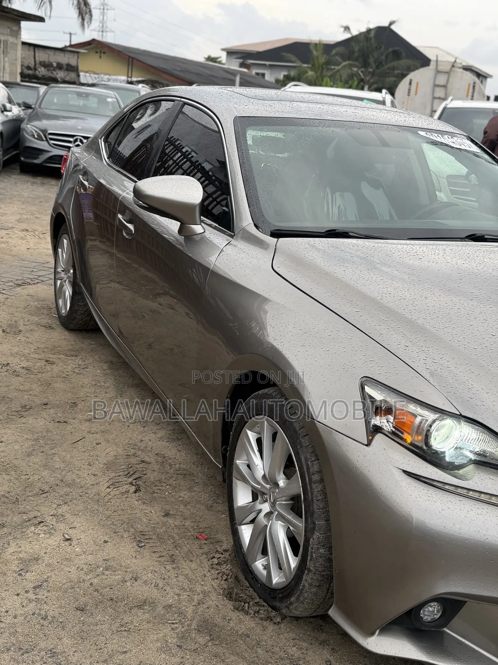 Lexus IS 250 2014 Gold