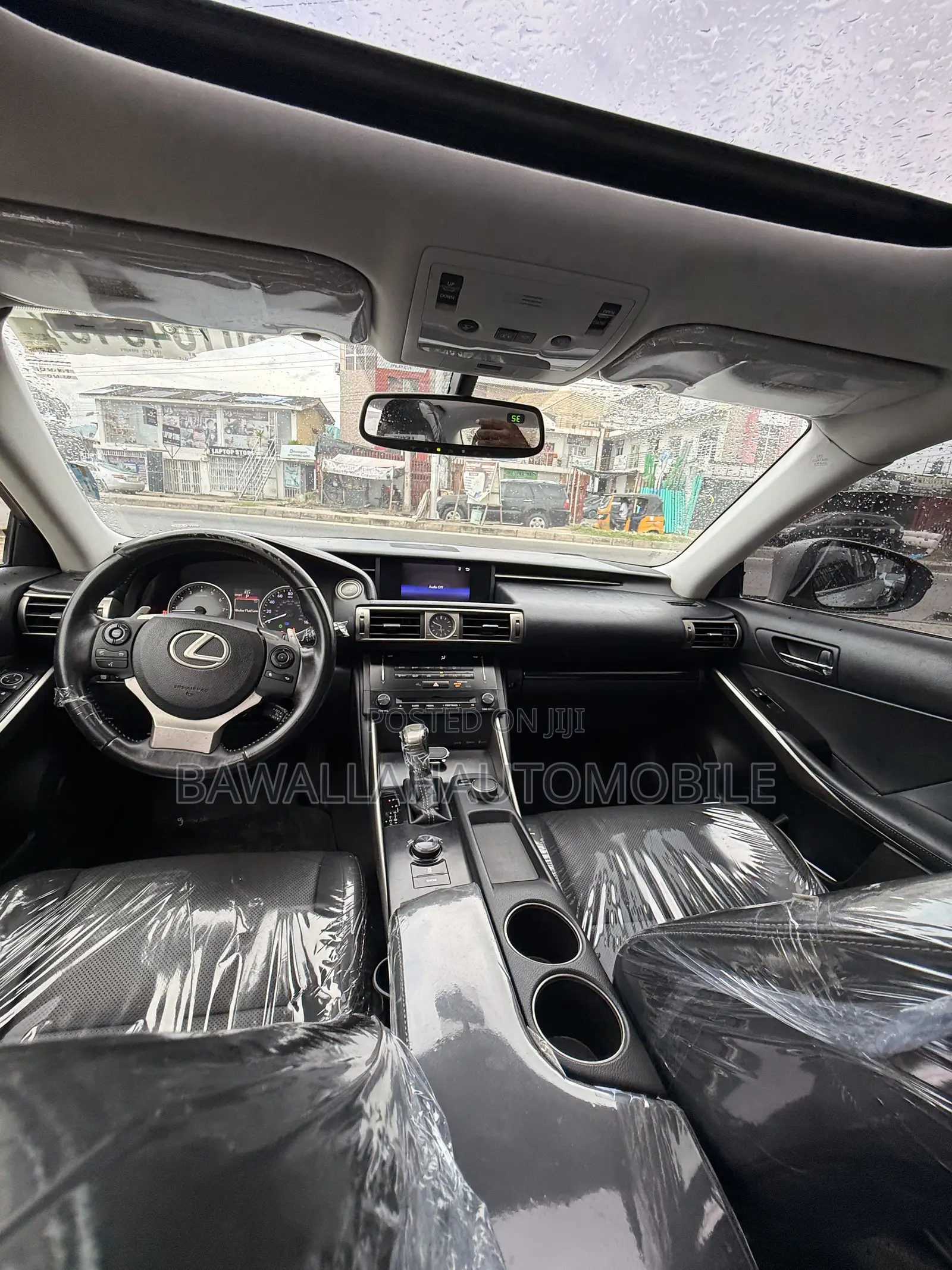Lexus IS 250 2014 Gold