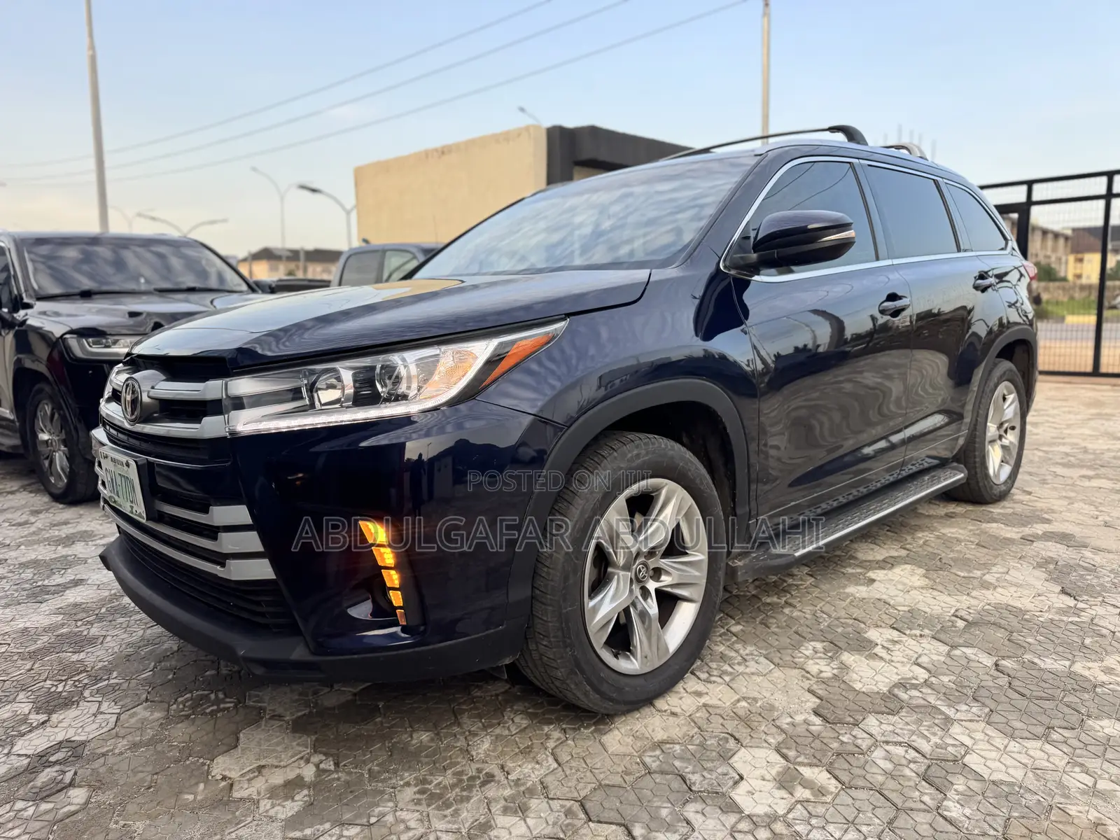 Toyota Highlander Limited 4x2 V6 (3.5L 6cyl 8A) 2017 Black