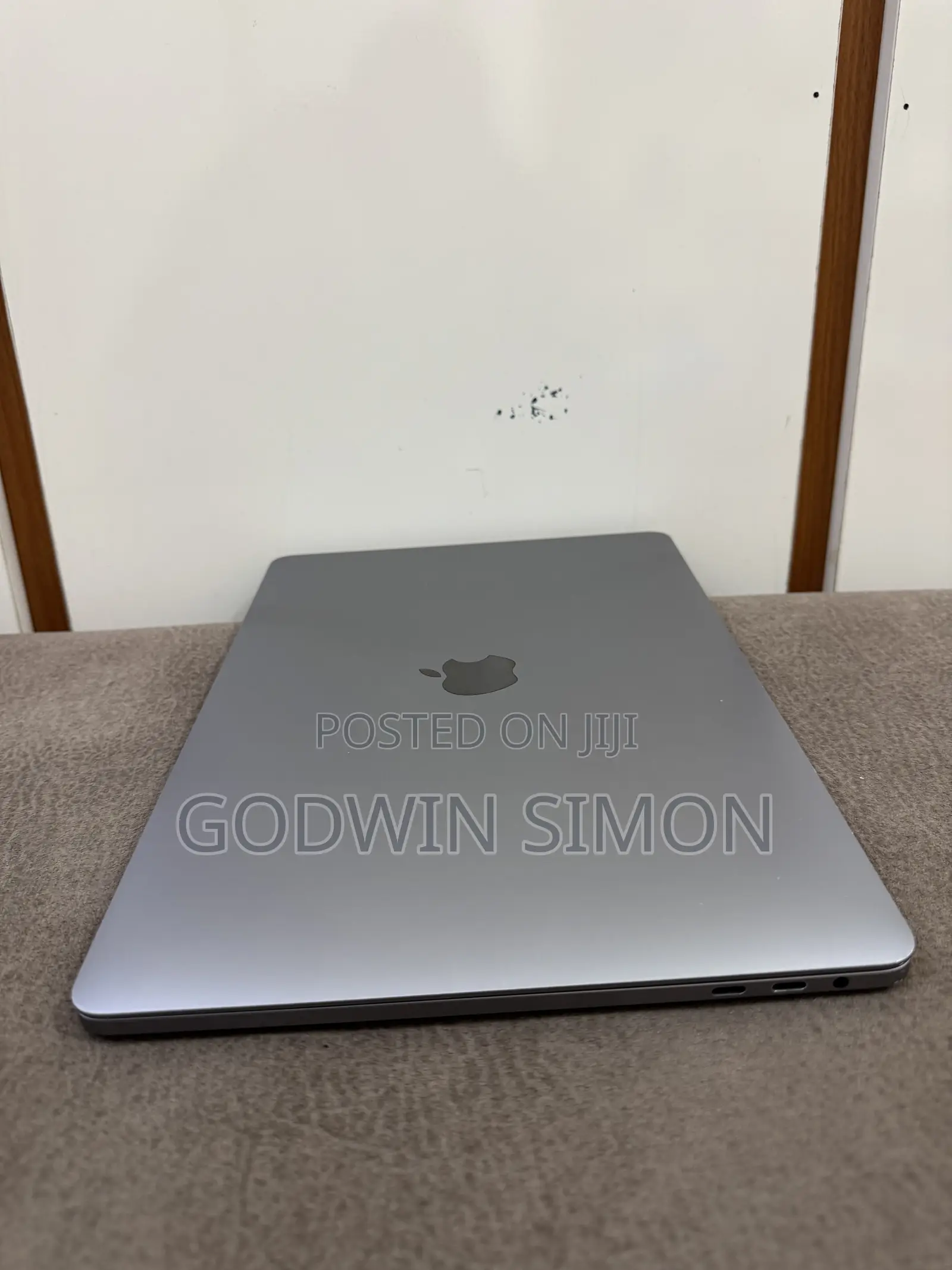 Laptop Apple MacBook Pro 2020 16GB Intel Core i5 SSD 512GB