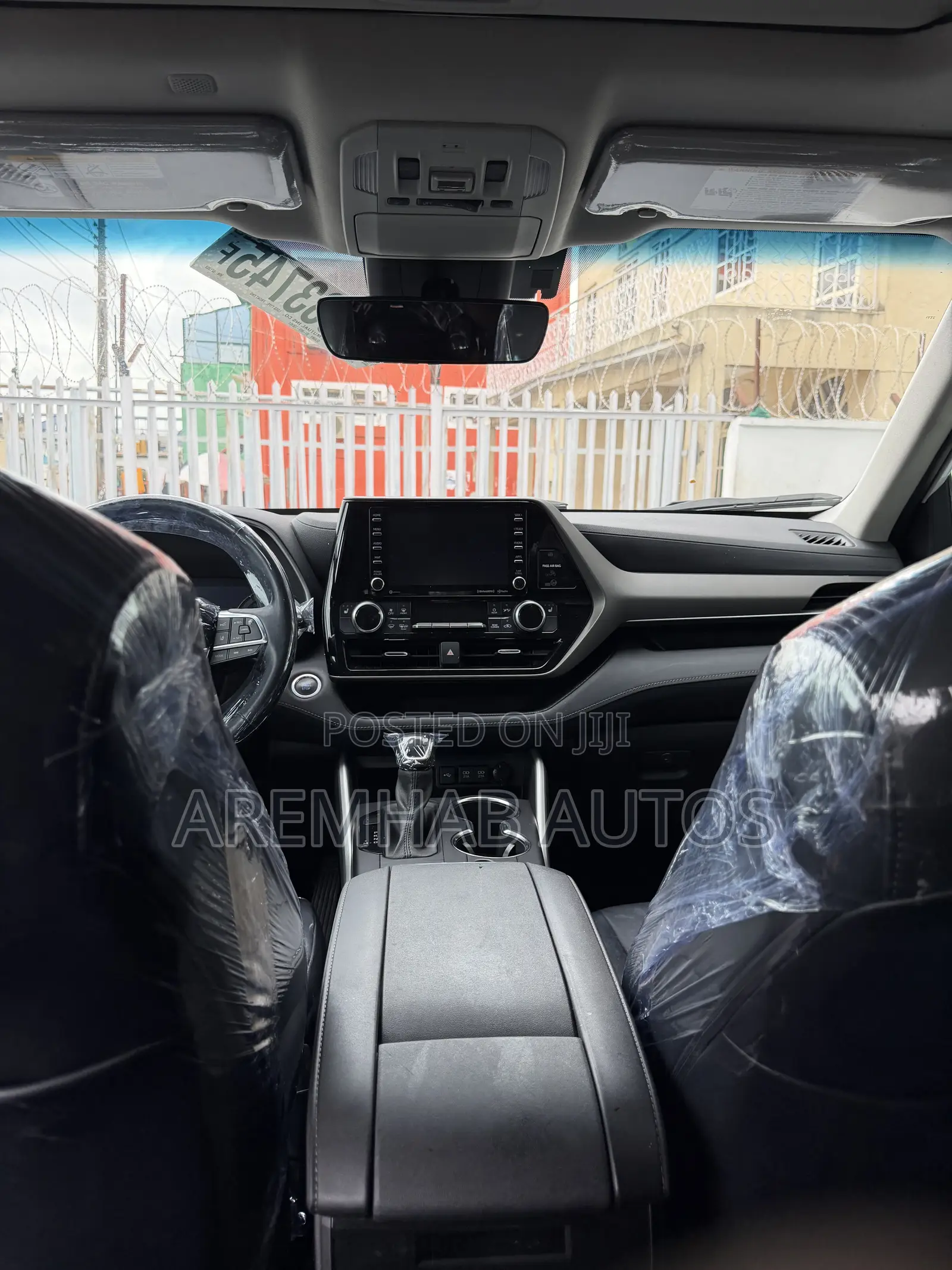 Toyota Highlander XLE AWD 2023 White