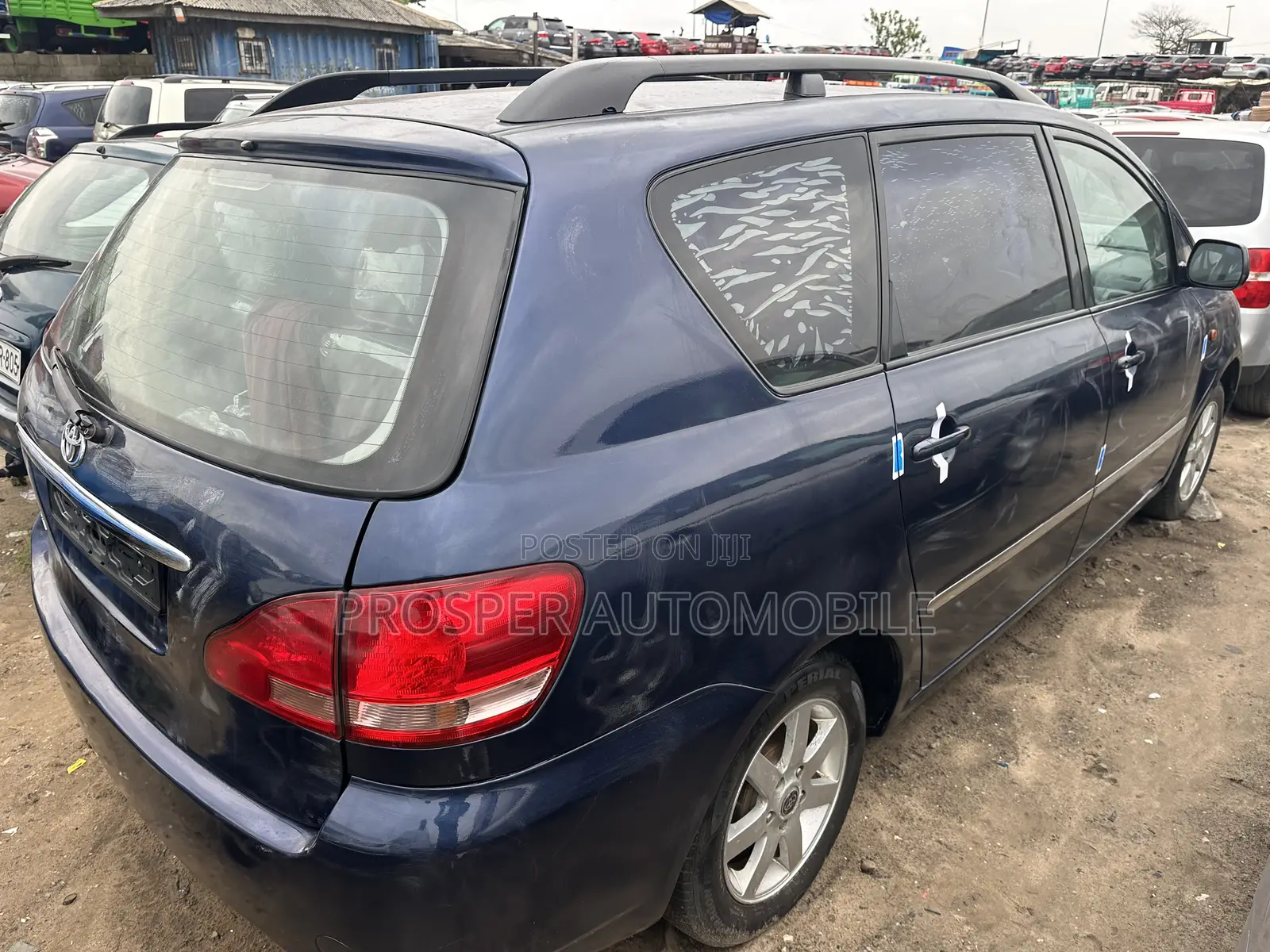 Toyota Avensis Verso 2.0 Petrol 2005 Blue