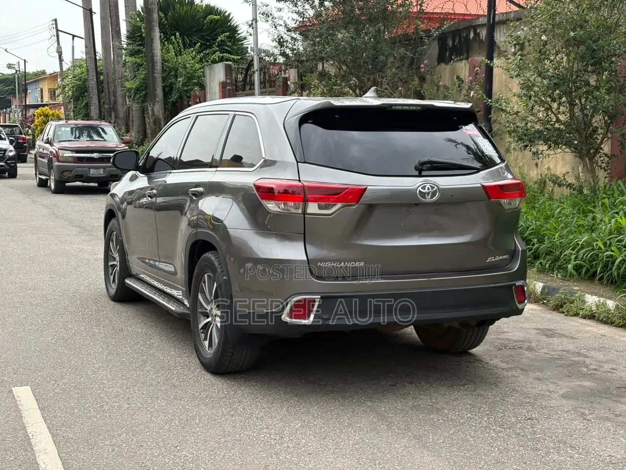 Toyota Highlander XLE 4x2 V6 (3.5L 6cyl 8A) 2017 Gray