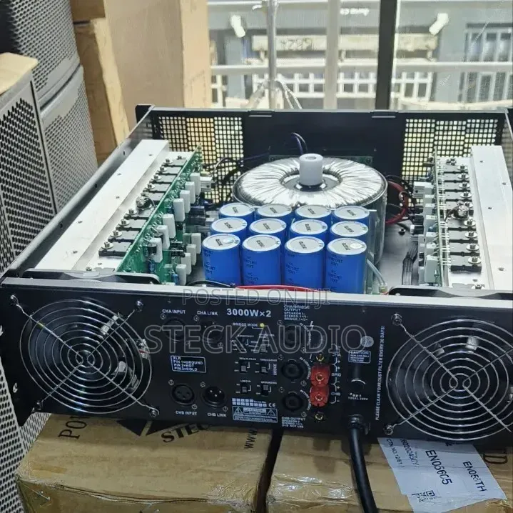 Steck Audio Ca 20 Power Amplifier for an Equipped and Standard Sound.