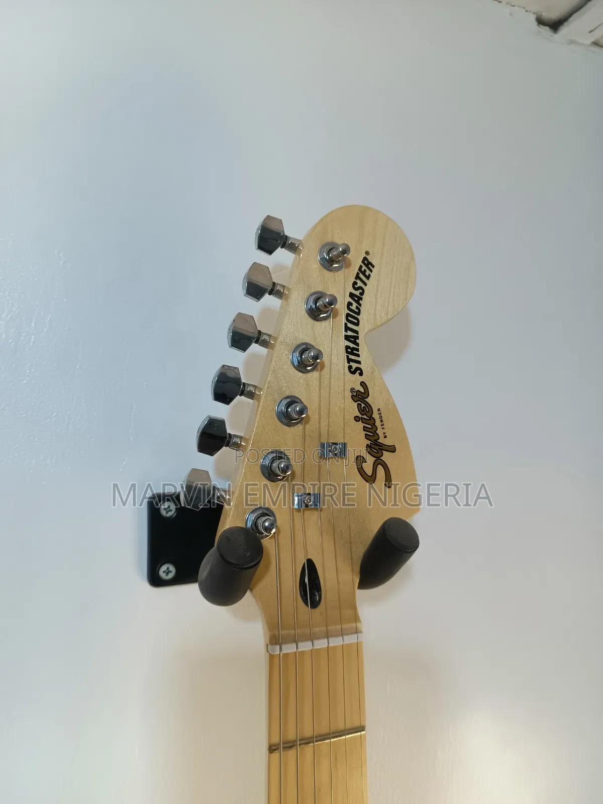 Squier Affinity Stratocaster Black Burst Lead Guitar