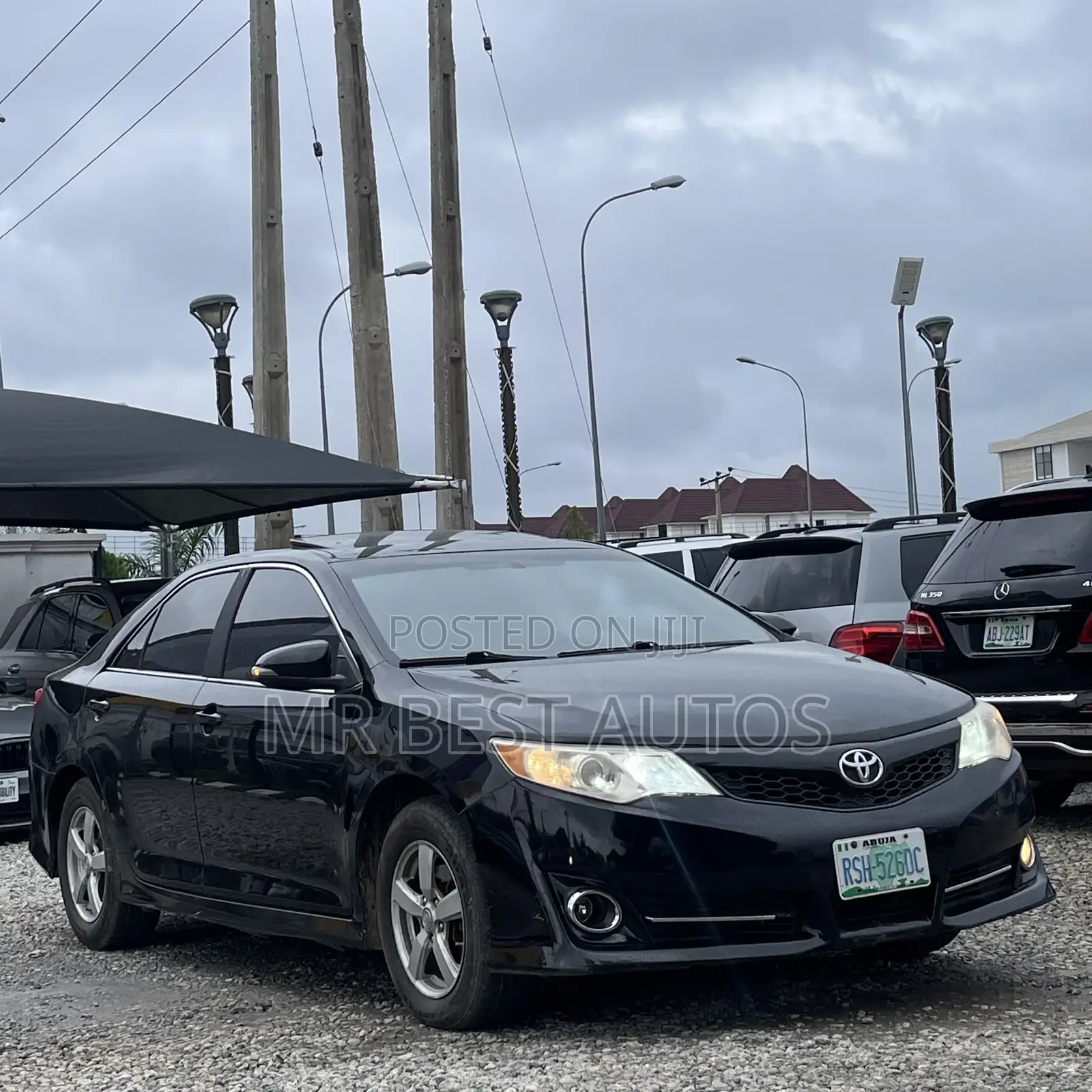 Toyota Camry SE V6 4dr Sedan (3.5L 6cyl 6A) 2013 Black