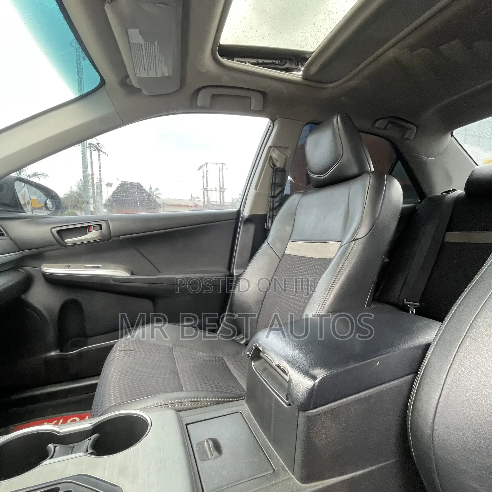 Toyota Camry SE V6 4dr Sedan (3.5L 6cyl 6A) 2013 Black
