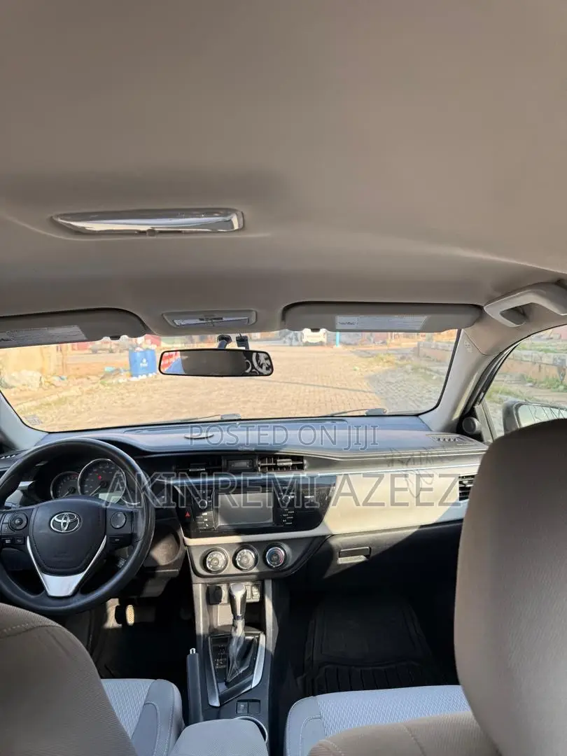 Toyota Corolla 2016 Gray