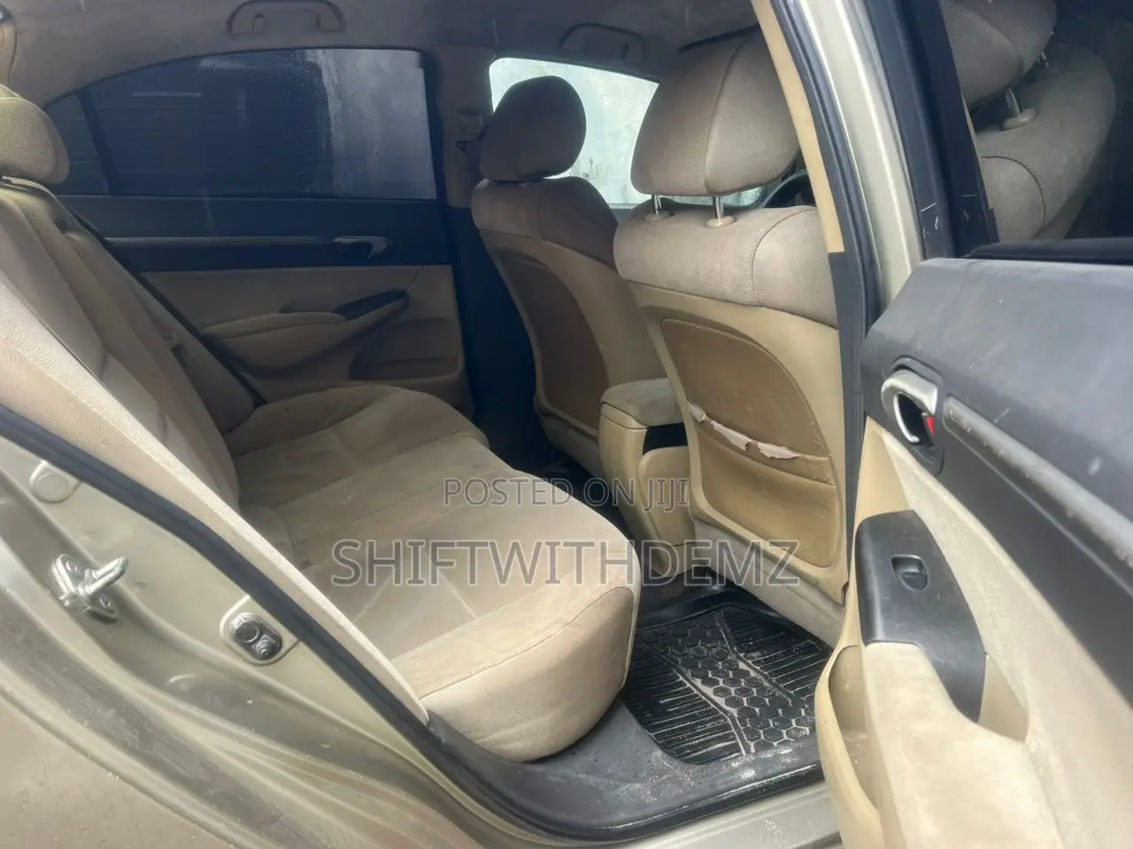 Honda Civic 2006 Gold