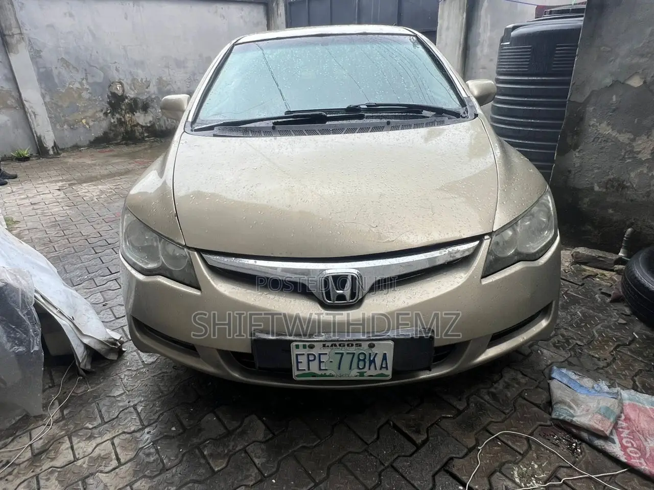 Honda Civic 2006 Gold