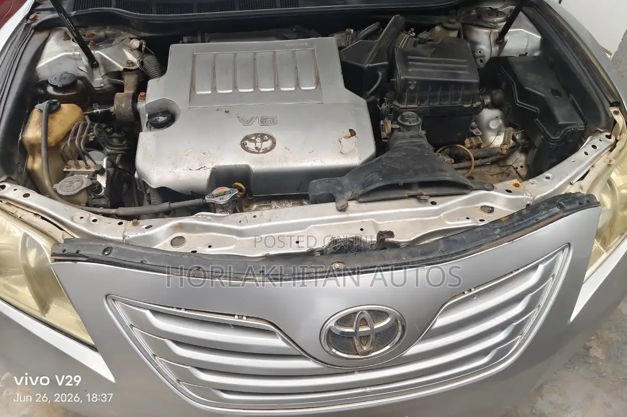 Toyota Camry LE V6 4dr Sedan (3.5L 6cyl 6AM) 2008 Silver