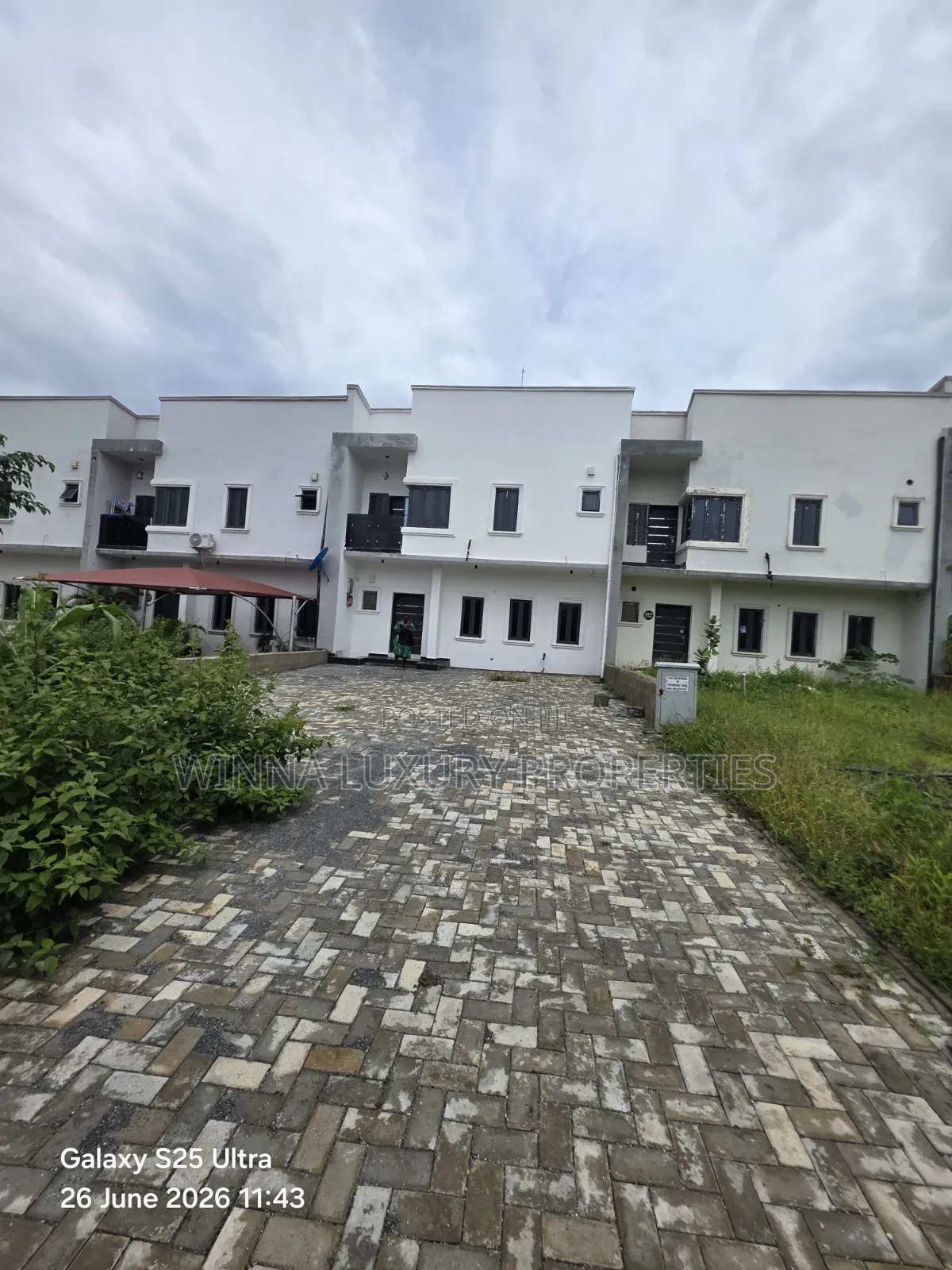 3bdrm Townhouse/Terrace in Kabusa Gardens, Dakwo District for sale