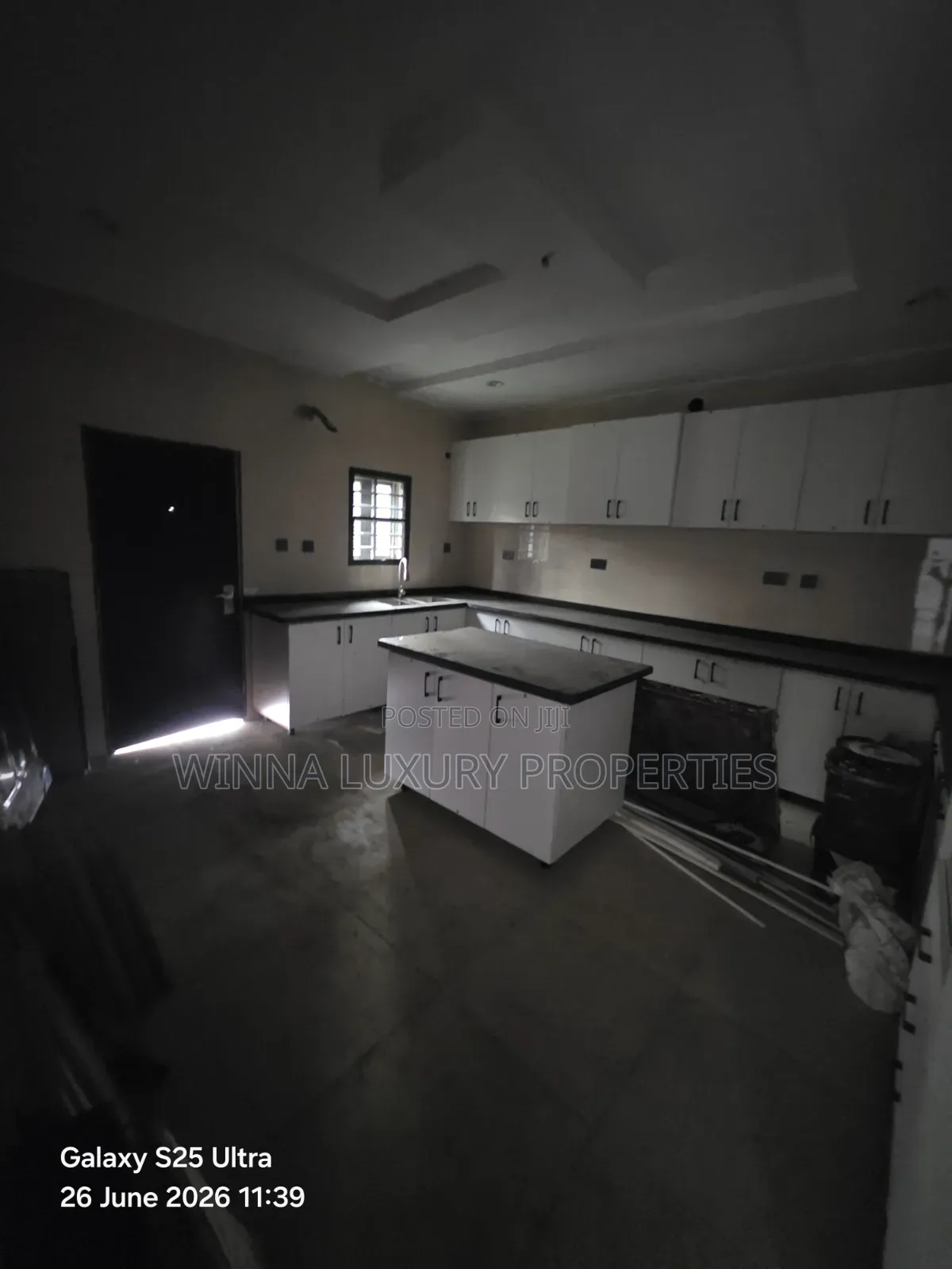 3bdrm Townhouse/Terrace in Kabusa Gardens, Dakwo District for sale