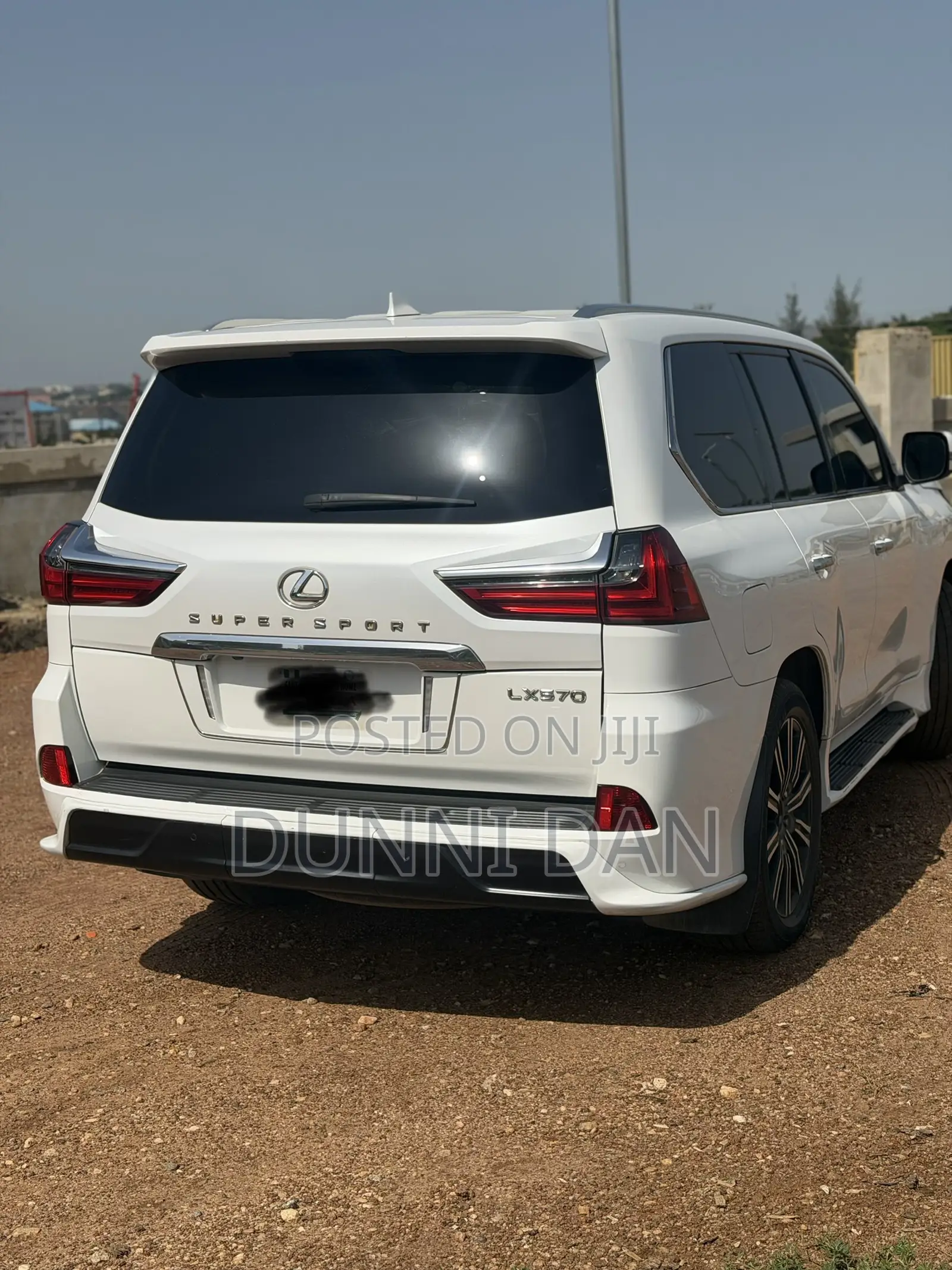 Lexus LX 570 (5 seats) AWD 2018 White