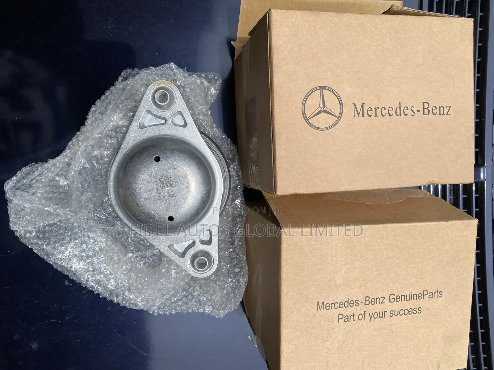 Mercedes-Benz C300 4matic Brand New Engine Mount