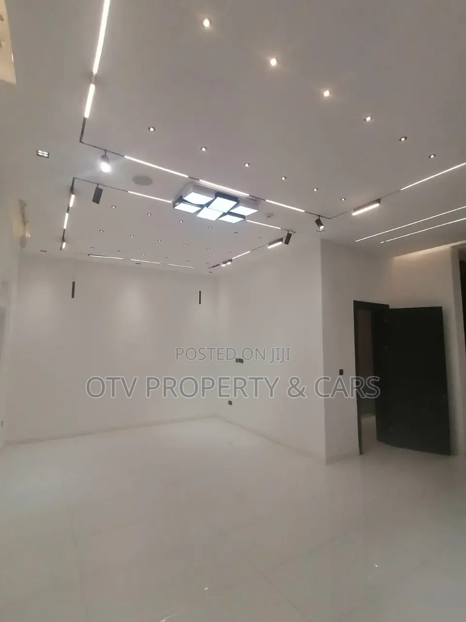 Furnished 5bdrm Duplex in Lekki Phase 1 for sale