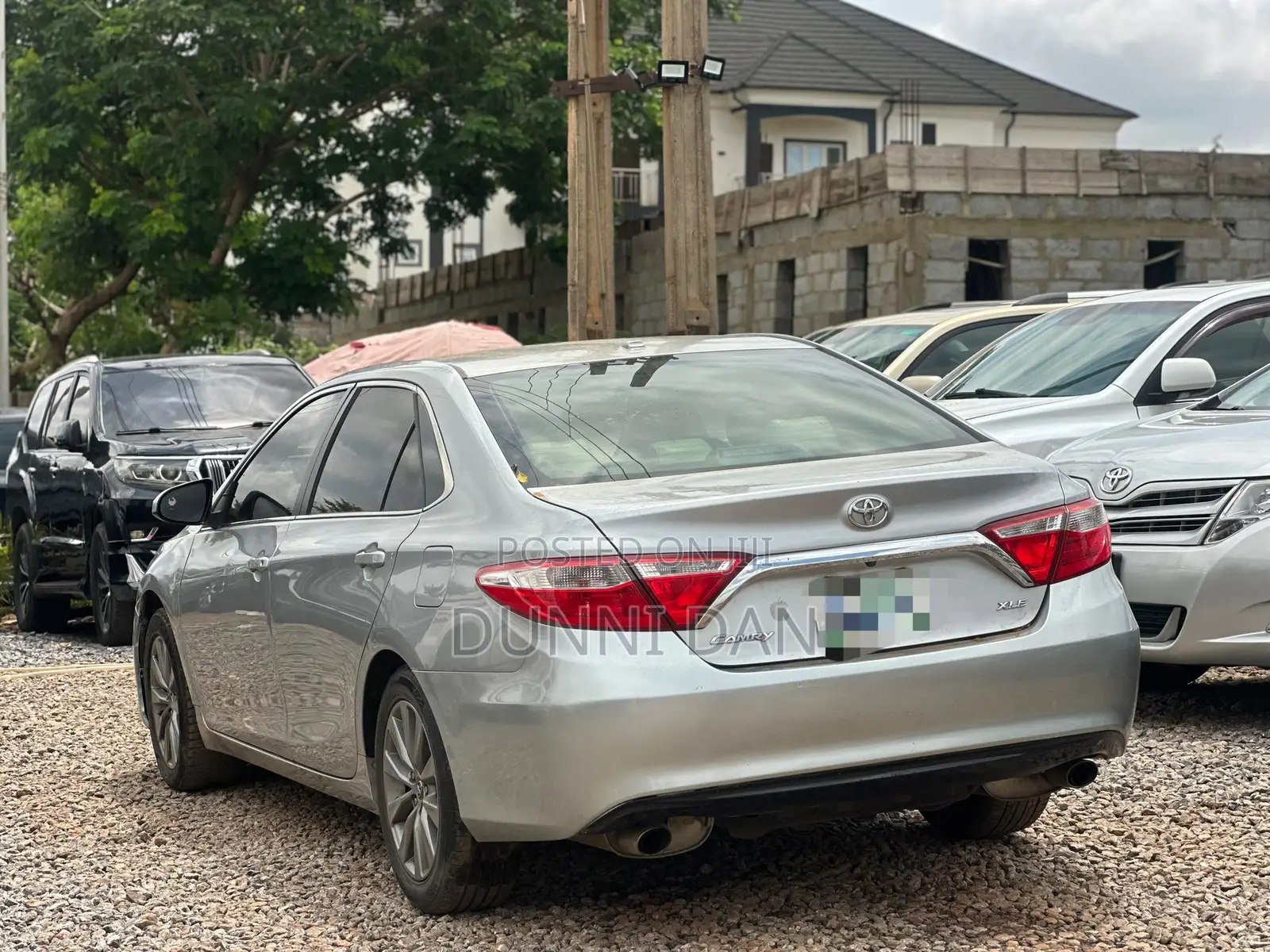 Toyota Camry XLE 4dr Sedan (3.5L 6cyl 6A) 2015 Silver