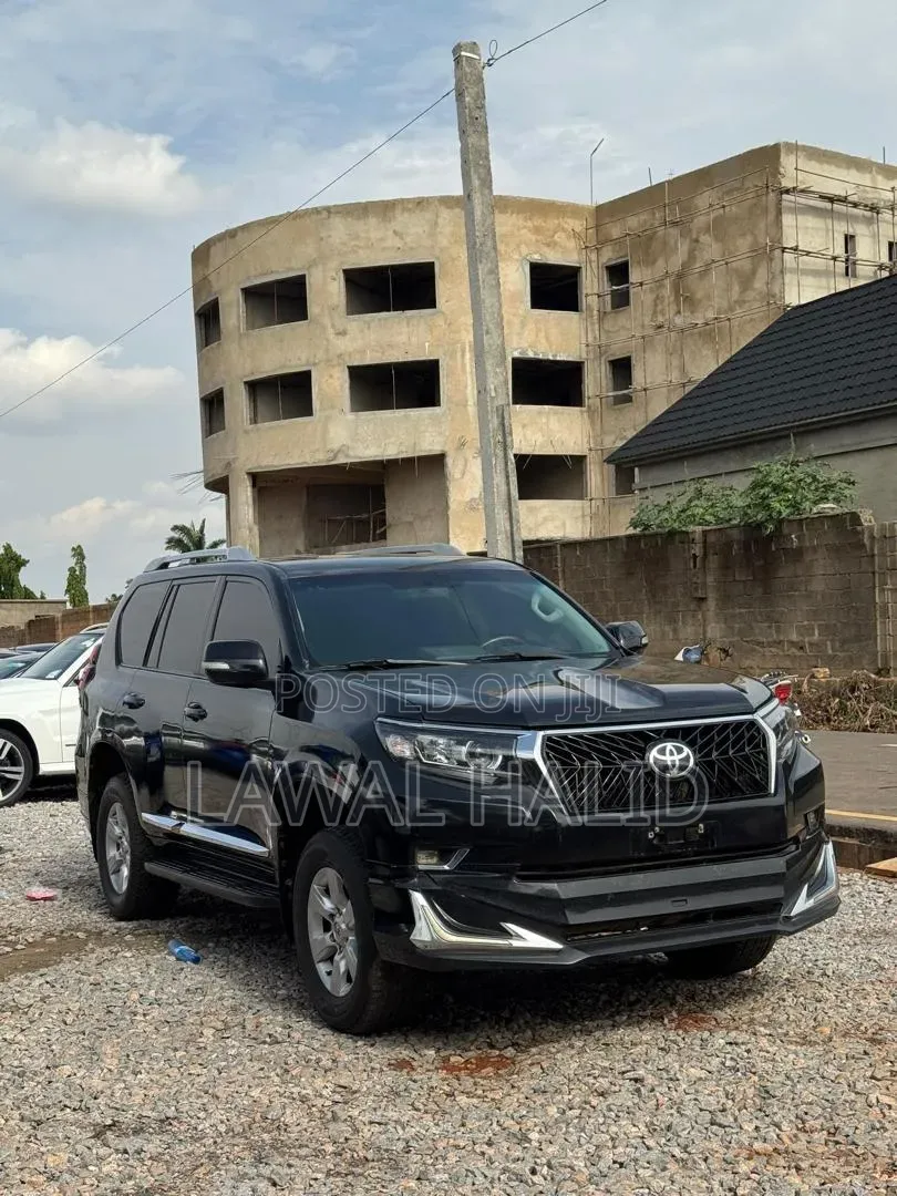 Toyota Land Cruiser Prado 2014 Black