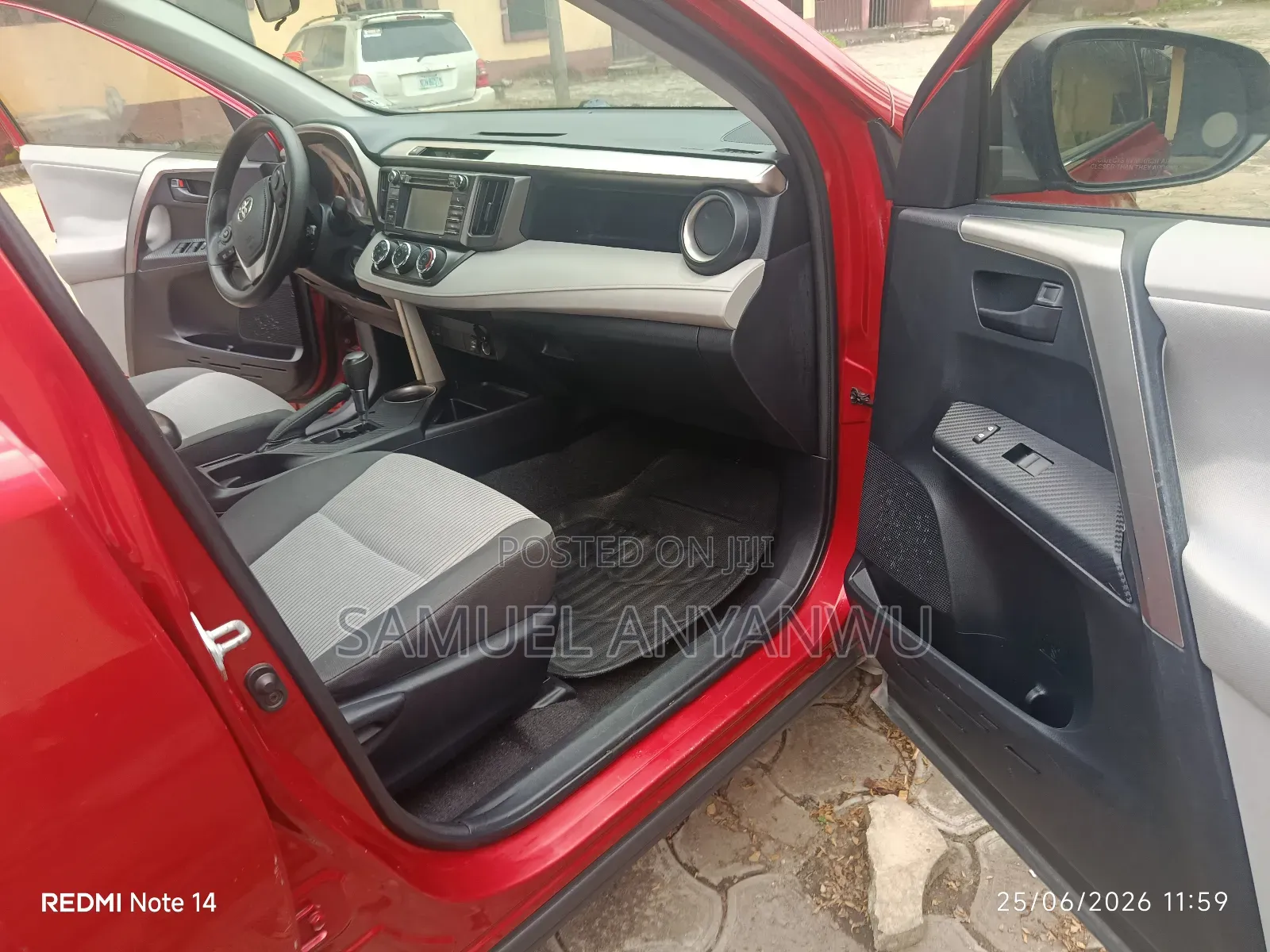 Toyota RAV4 2014 Red