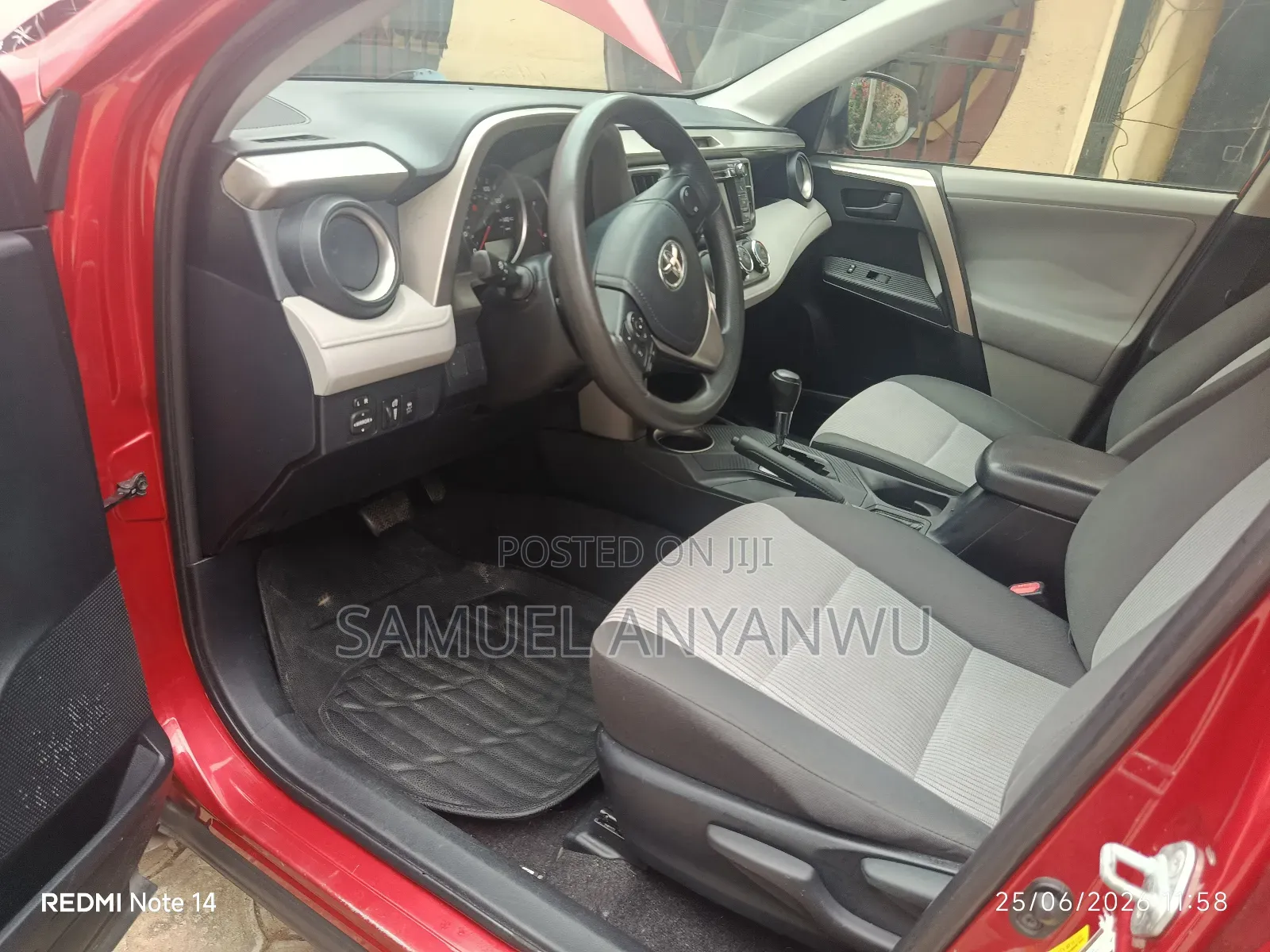 Toyota RAV4 2014 Red