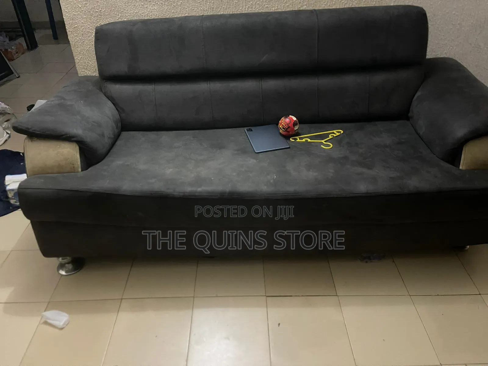 Complete Set of Palour Couch