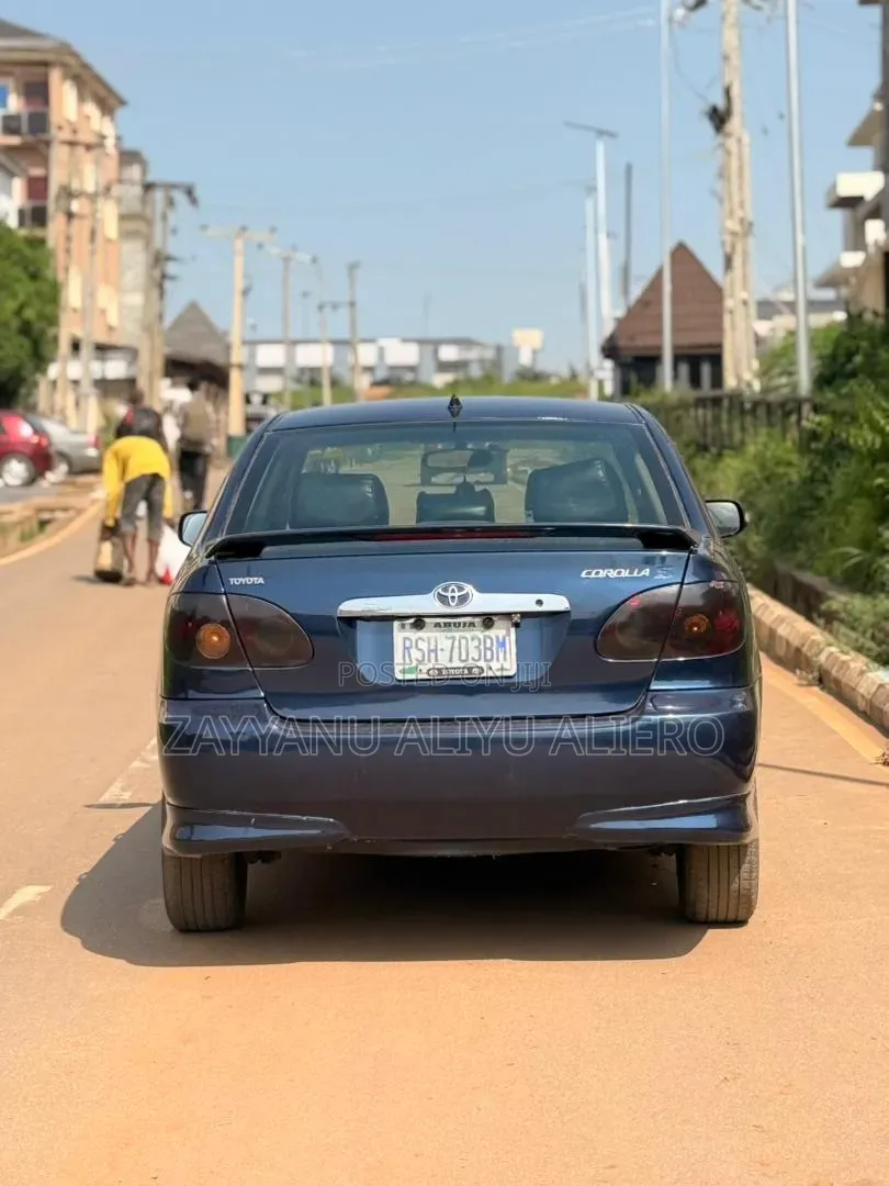 Toyota Corolla 2005 Blue