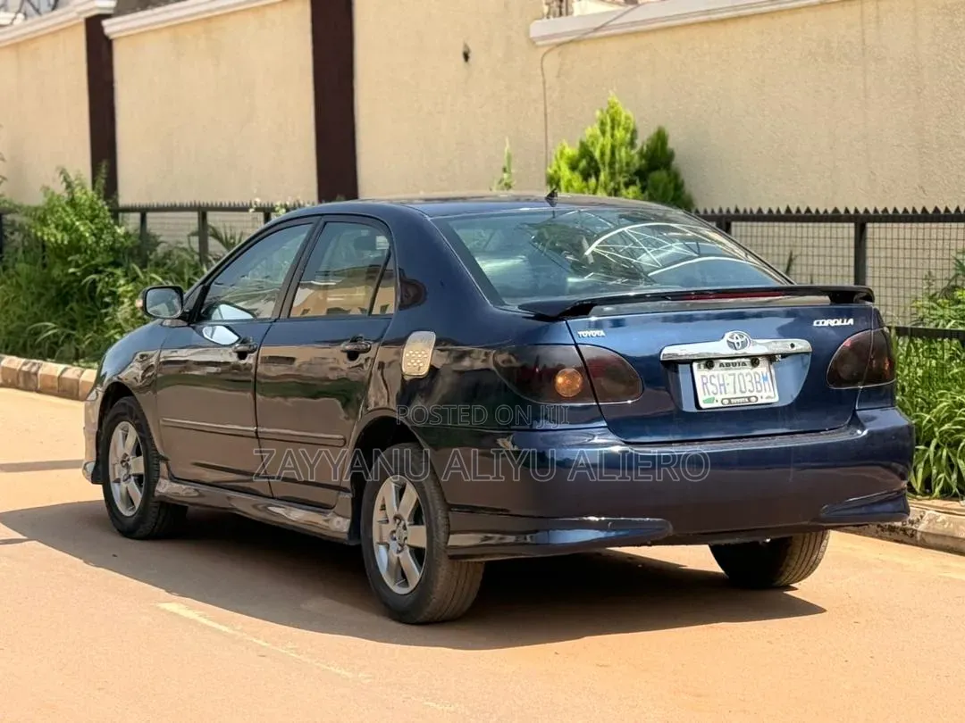 Toyota Corolla 2005 Blue